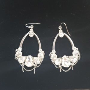 Price drop🎀 Sparkliing Earrings
